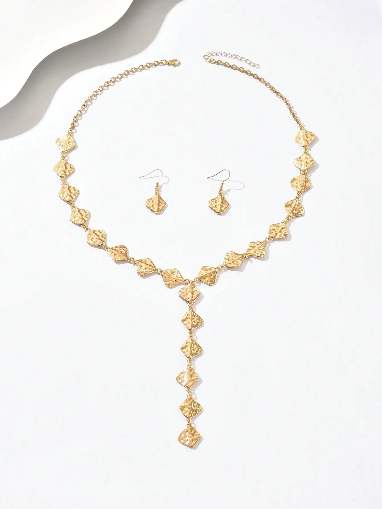 Gold Hammered Diamond Shape Jewelry Set 2-Piece Y-Long Chain Design Niche Luxury Style Commute Elegant Necklace And Earrings
