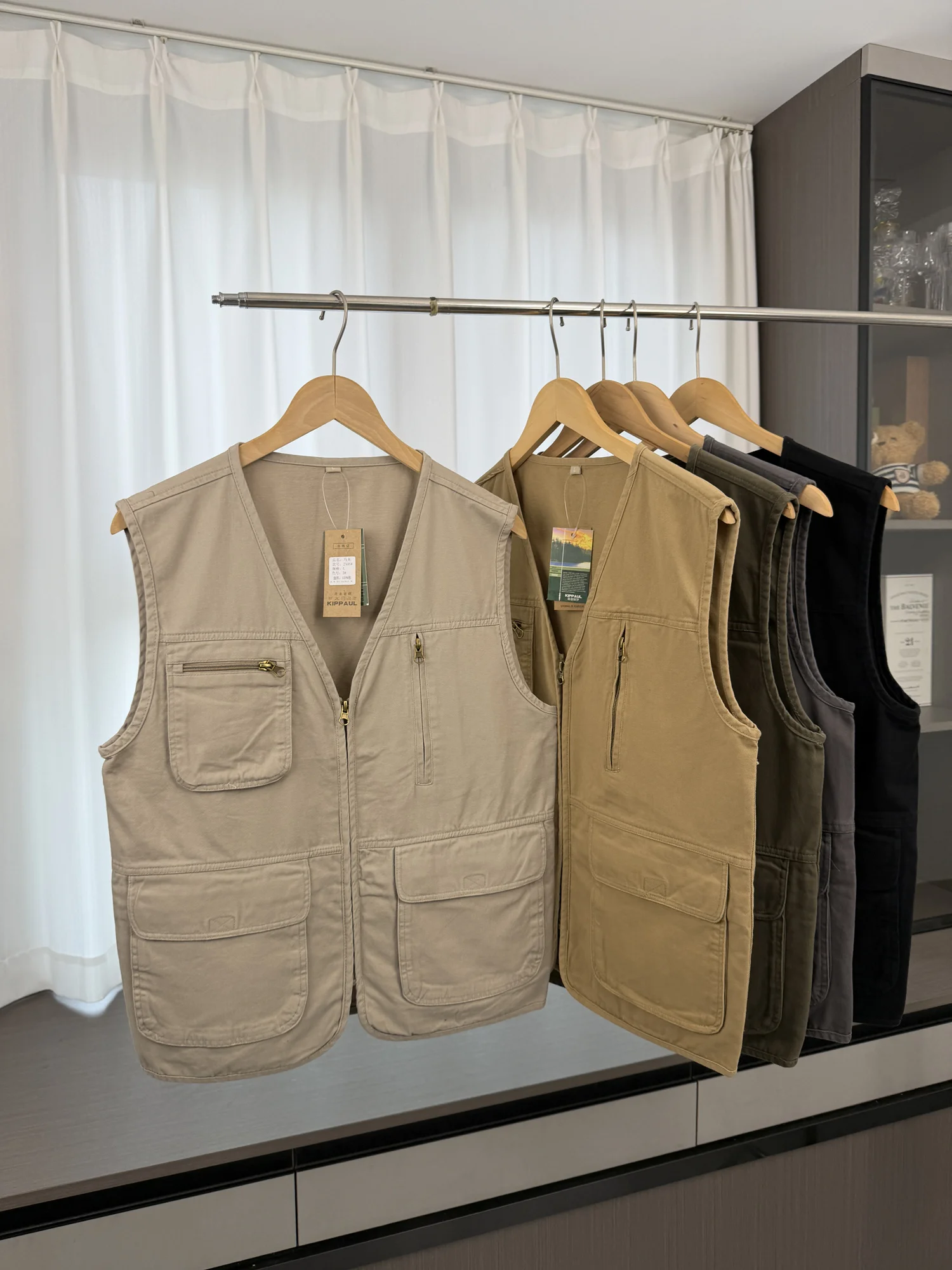 Menswear Versatile Wear Resistant Breathable V Neck Multi Pocket Casual Vest Jacket Spring Autumn Standard Fit Fashion Urban