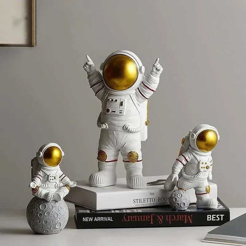 3Pcs Mini Astronaut Figures Cute Space Man Statues Desktop Decoration Collectible Model For Car Home Room Birthday Gift