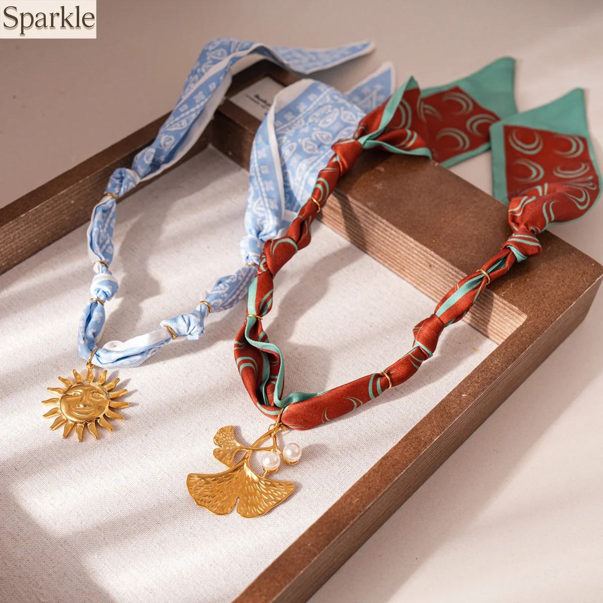 

Stainless Steel Exaggerated Cloth Pearl Ginkgo Leaf Sunflower Pendant Necklace Sweater Chain Fashion Jewelry Accessory For Women