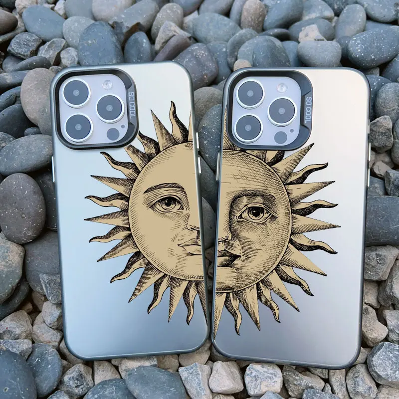 

Luxury Retro Sun God Laser Phone Case for iPhone 13 Mini 12 11 Pro Max 16 15 14 Pro Max Plus Couple Back Cover Shockproof Fundas