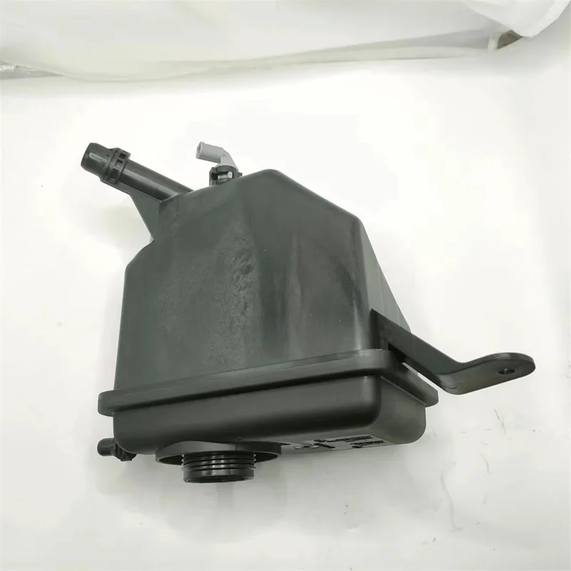 Radiator Coolant Reservoir Overflow Expansion Tank w/ Sensor For BMW 5 6 Series E60 17137542986 17137519219