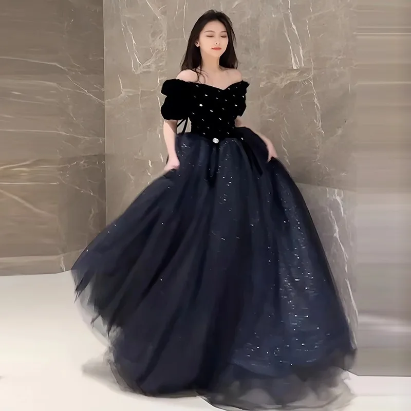 

New Women's Summer One Shoulder Black Banquet Evening Dress Fashionable Glitter Show Thin Temperament Big Pendant Puff Skirt
