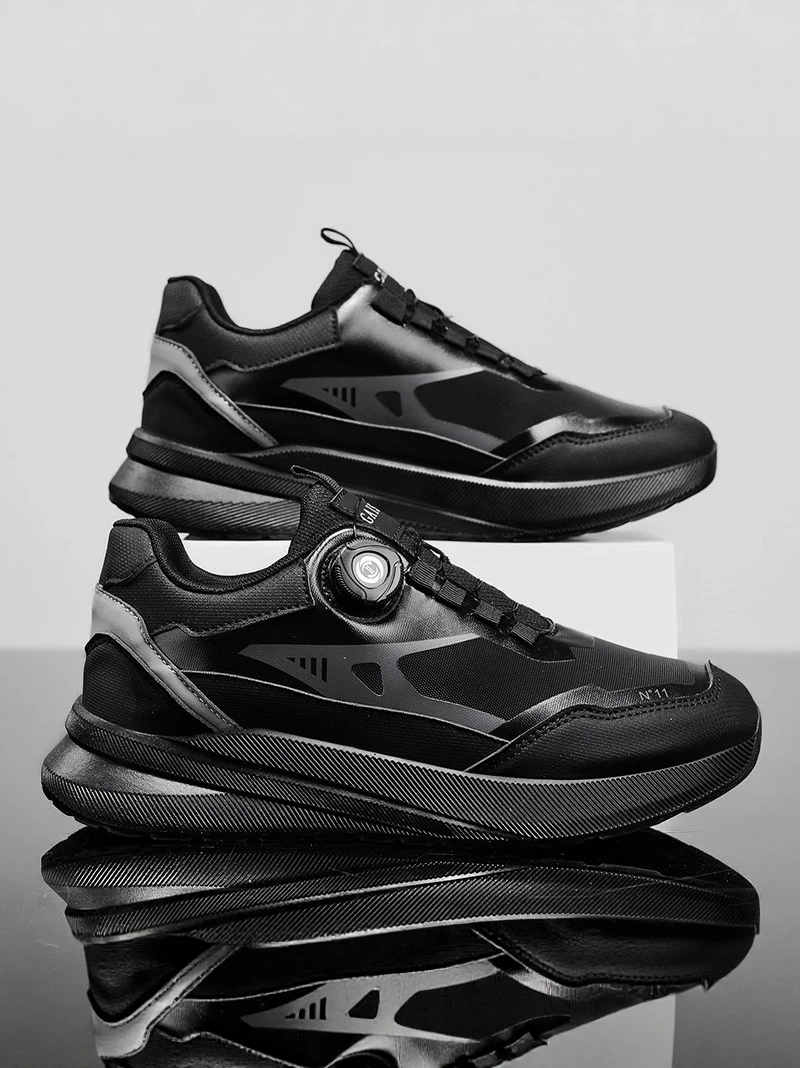 Men's Casual Sports Shoes with Rotating Buttons Autumn Outdoor Climbing Anti-slip Wear-resistant Soft Bottom Fashionable Shoes
