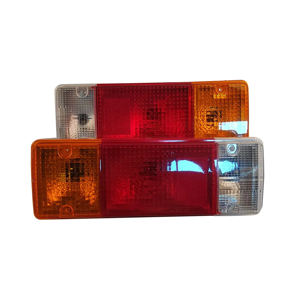 2Pcs Car Brake lights for Toyota Dyna BU60 BU102 1999 2000  Rear Lights Car taillights