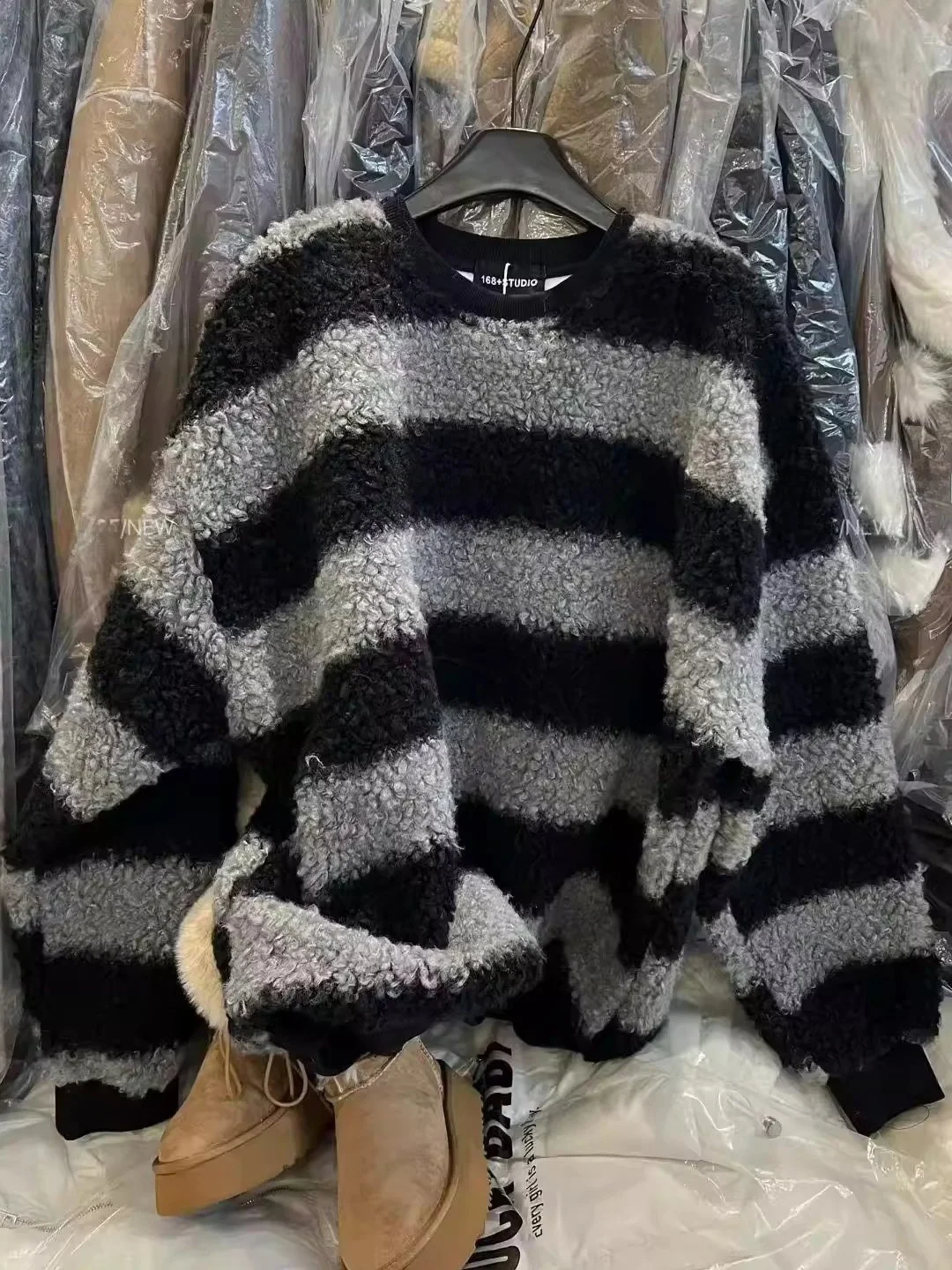 

plus Size Women's Loose Fit Lamb Fur Sweatshirt Striped Korean Style Autumn Winter Thickened Casual round Neck Pullover Hoodie