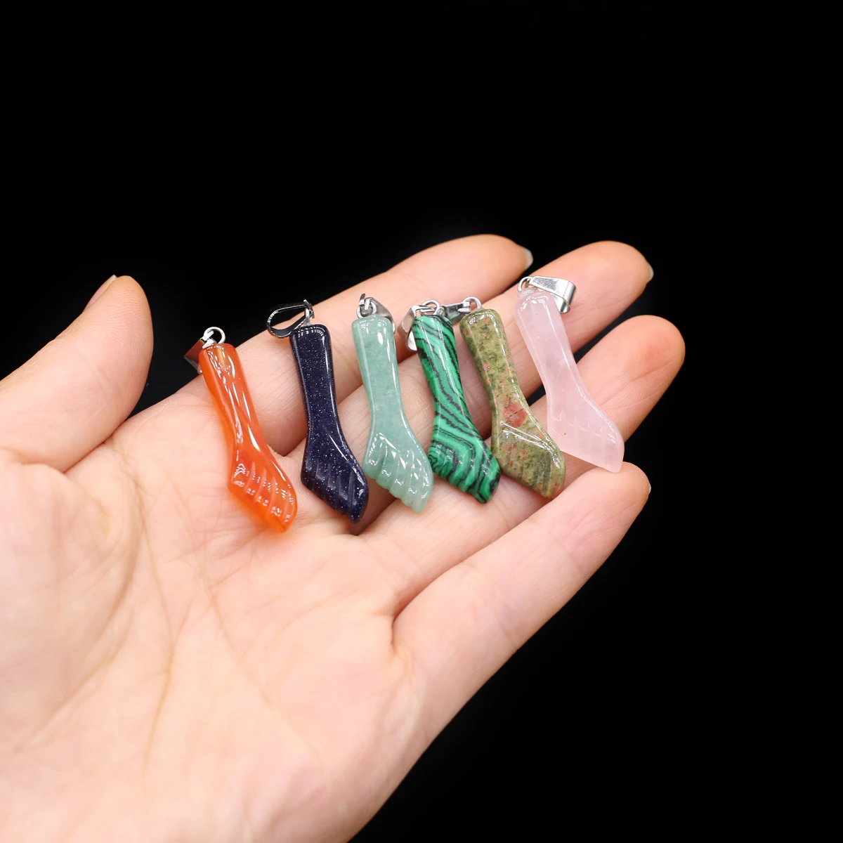 2pcs/set Random Color Natural Stone Pendant Animals Crystal Agate Charms for DIY Women Men Necklace Jewelry Making Accessories