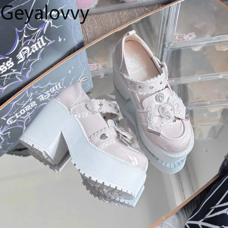 

Оригинальные туфли Мэри Джейн в японском стиле с бантом и кружевом, милые универсальные повседневные туфли на толстой подошве для девочек на толстой подошве