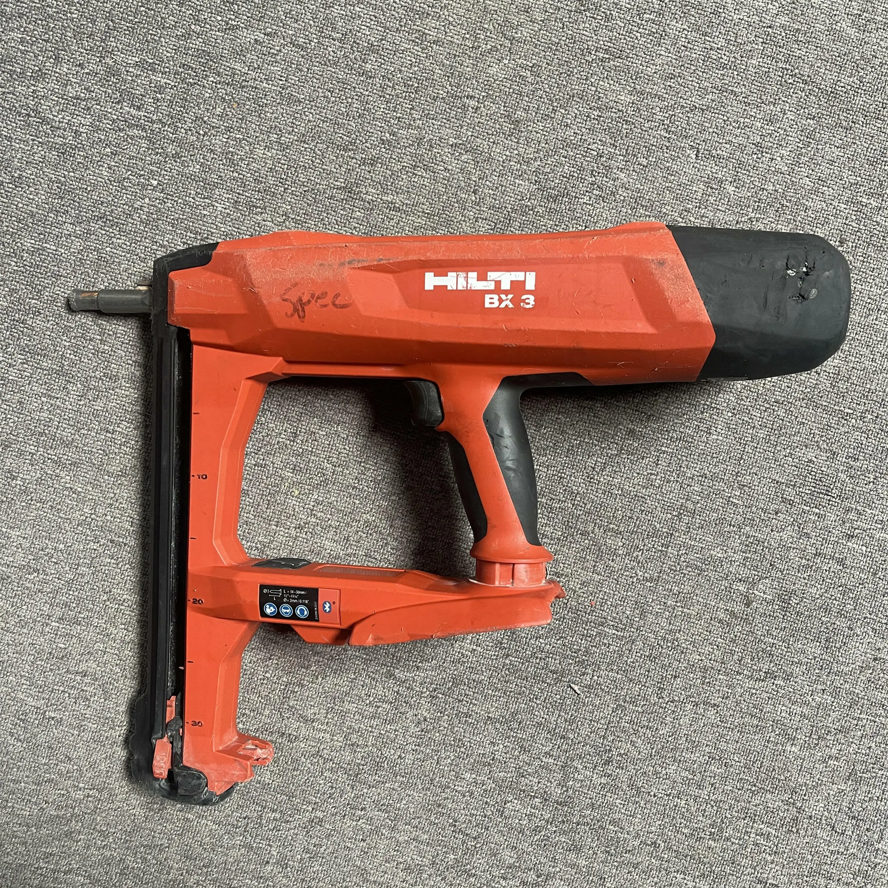 

HILTI BX 3 lithium electric nail gun, stainless steel electric nail gun, cement concrete steel nail gun BODY ONLY-second hand