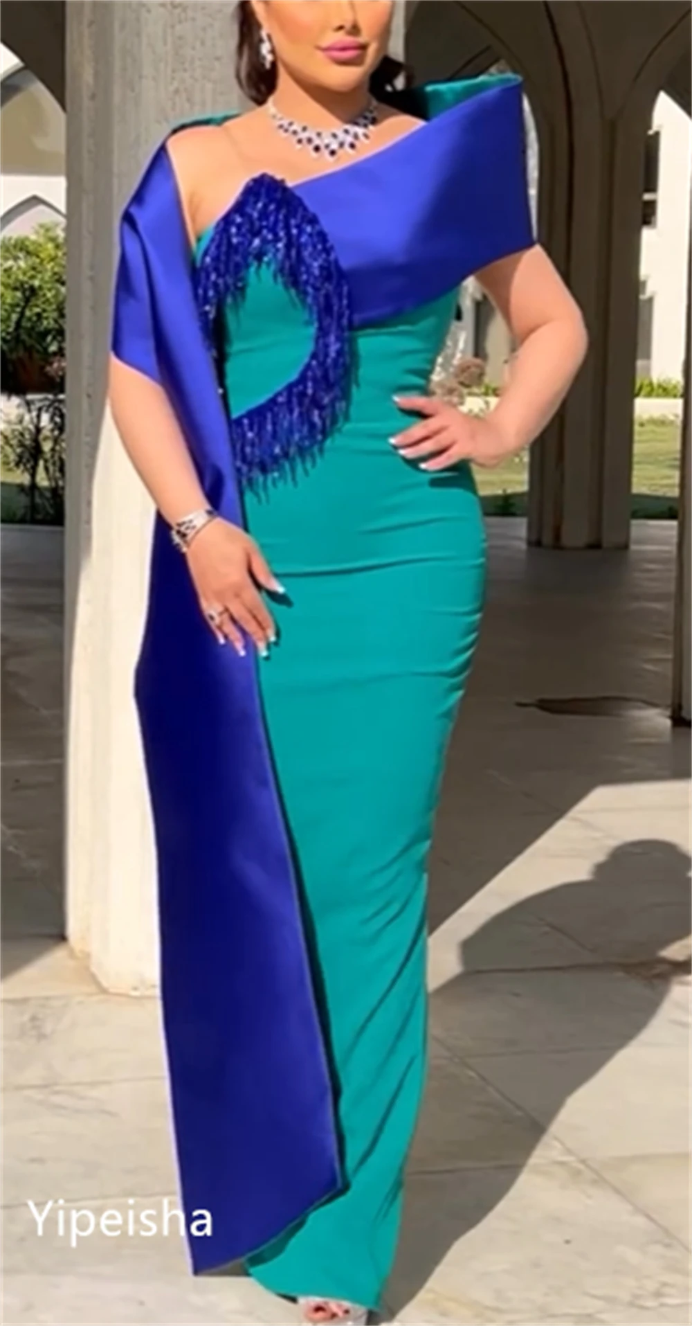 Customized High Quality Sexy Off-the-shoulder Sheath Evening Homecoming Flowers Sequin Fold Satin Prom Dresses
