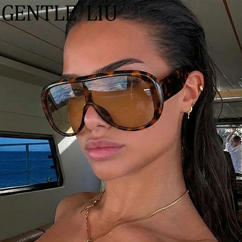 

Y2K Punk Futuristic Oversized Shield Sunglasses Women Wrap Around Visor Goggles Thick Black Frame Outdoor Cyber Shades Eyewear