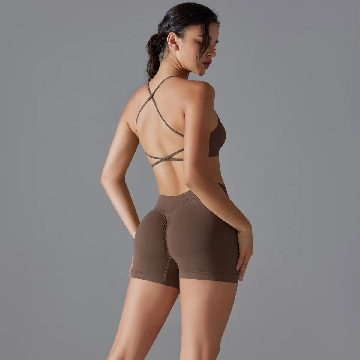 2PCS Yoga Set for Woman Breathable Beautiful Back Cross Straps Yoga Bra with Chest Pad Hip Push Up Workout Fitness Shorts Set