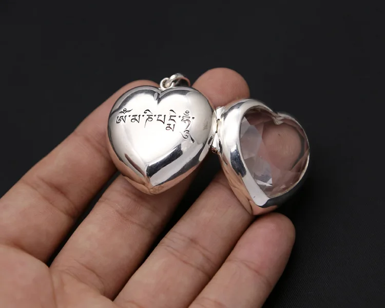 Manufacturer wholesale S925 pure silver with diamond heart gawu box pendant, men's and women's creative personalized outfit albu