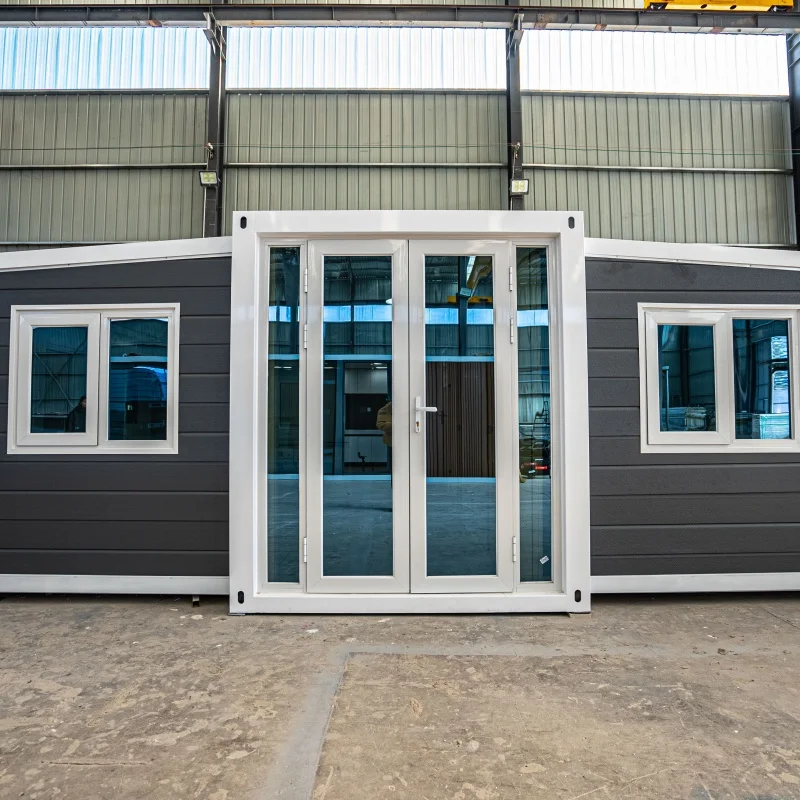 Customized Luxury Expandable Container House 3 Bedroom 20ft 40ft Waterproof Eco-Friendly Holiday Villa Prefab Home