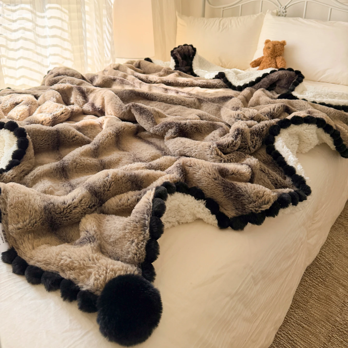 

Thiened Faux Rabbit Fur Bubble Blanket Office Nap Small Blanket Warm Cozy Polyester Fiber Sofa Cover Blanket Luxury Sle