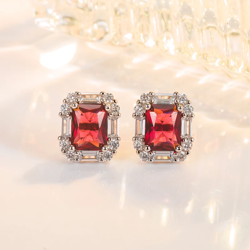 Fashion Earrings for Women 925 Silver Jewelry Rectangle Emerald Zircon Gemstone Stud Earrings Wedding Bridal Party Accessories