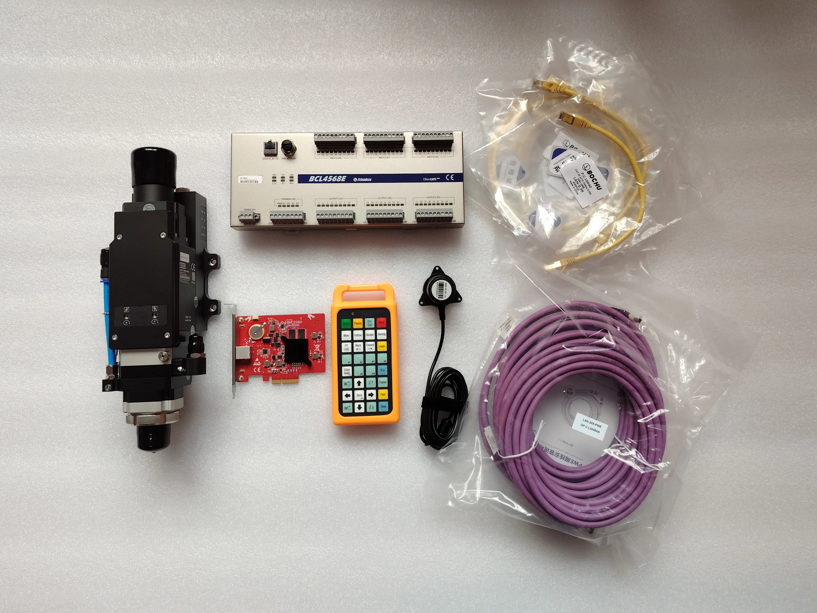 TLF BOCI BLT310 ラット切断ヘッド 3000w と FSCUT2000E イーサネットバスコントローラー ヘッドコントローラー