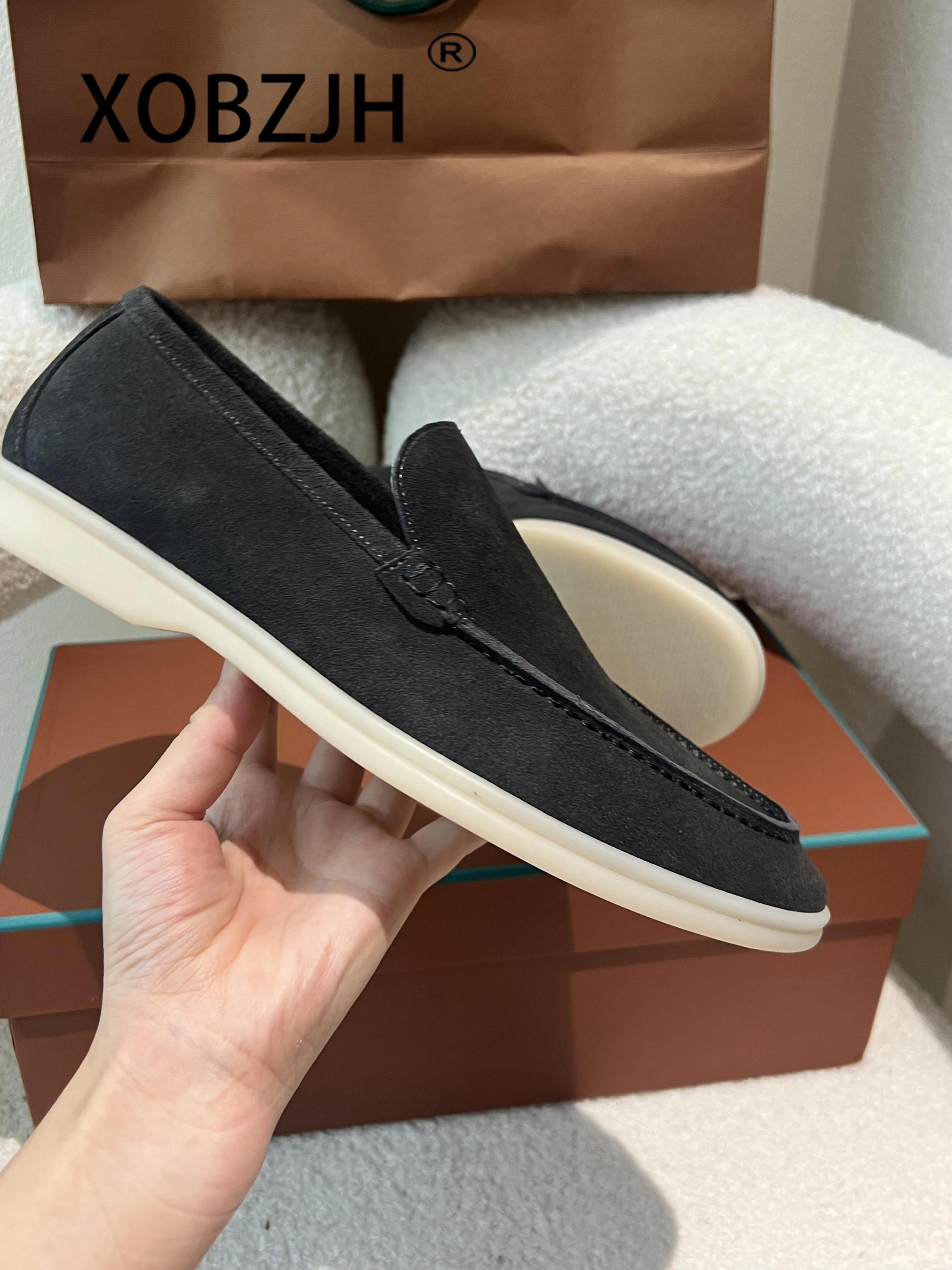 2025 Men Loafers New Spring and Autumn Suede Leather Flat Genuine Walking Shoes Lazy Soft Bottom Casual free shippiing Shoes