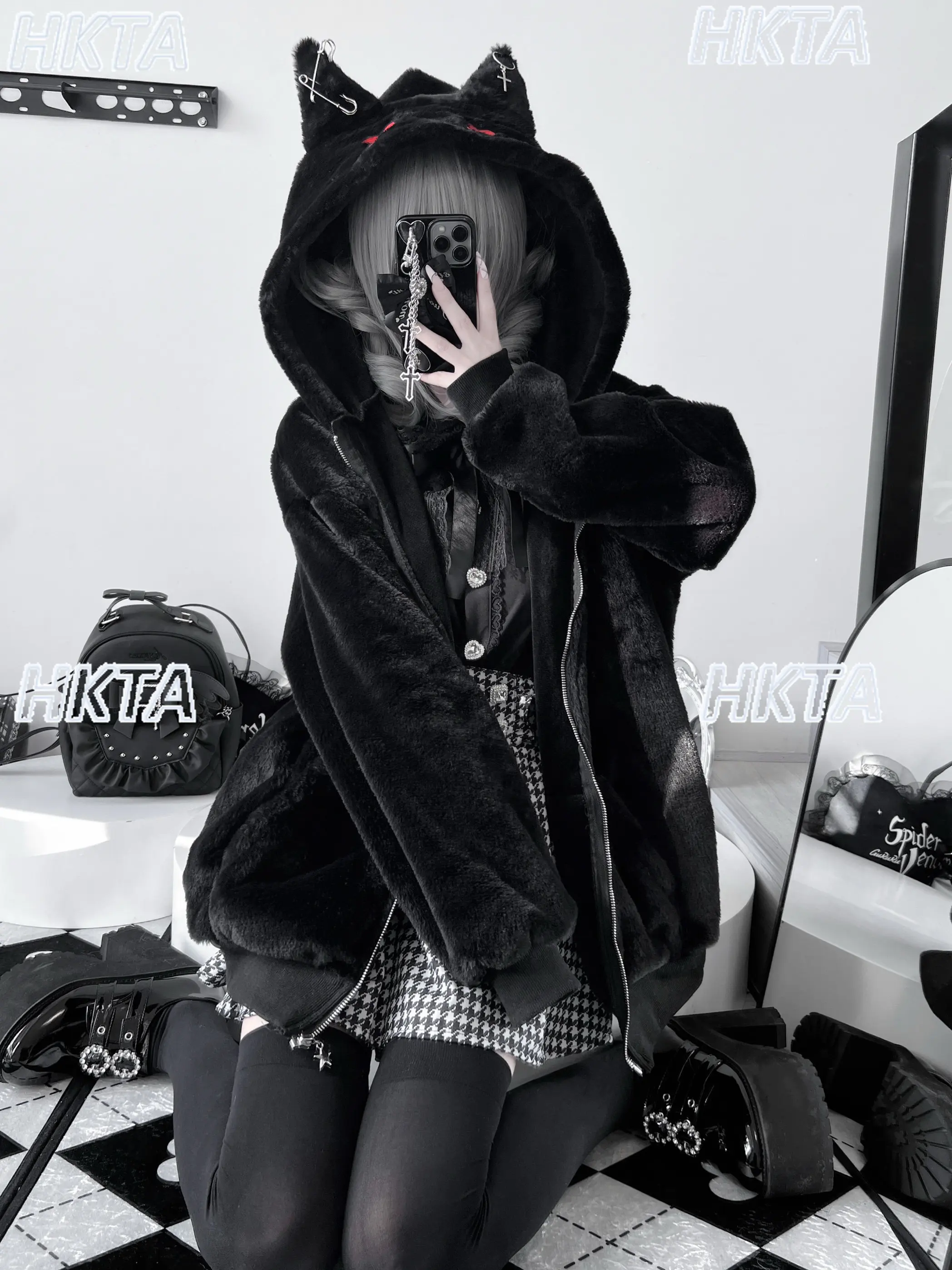 Japanese 2026 New Subculture Loose Versatile Hooded Jackets Female Punk Goth Y2k Cute Cartoon Zipper Pocket Fur Black Coat Women