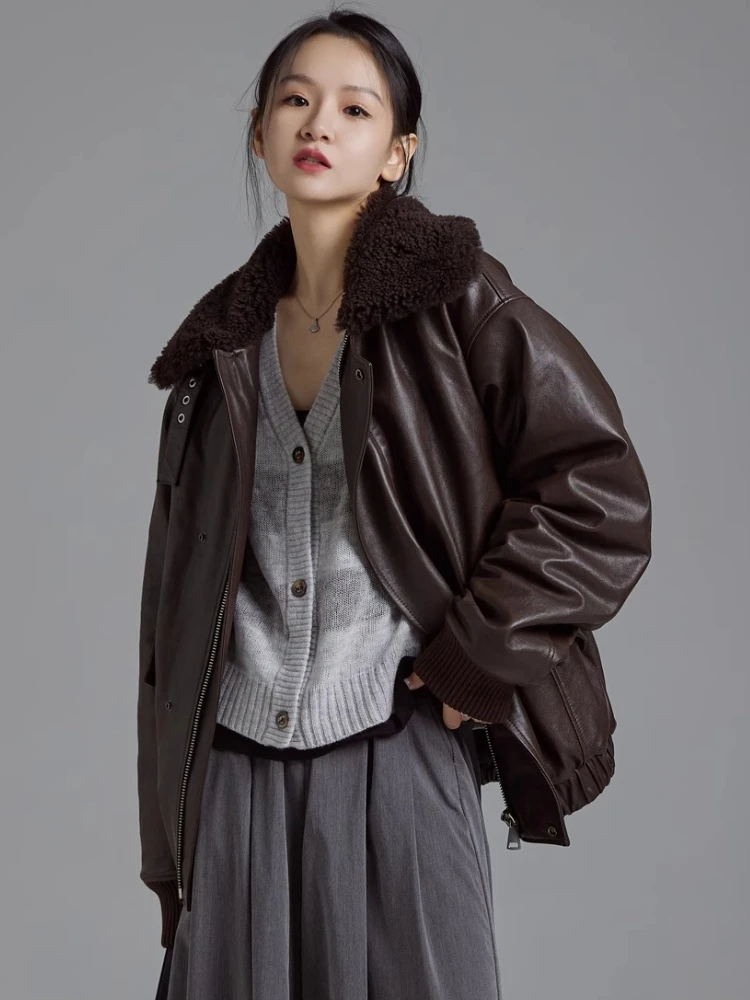 Giacche da moto vintage in vera pelle per donna Autunno Inverno Cappotto trapuntato in vera pelliccia di agnello semplice di fascia alta con collo in vera pelliccia di pecora