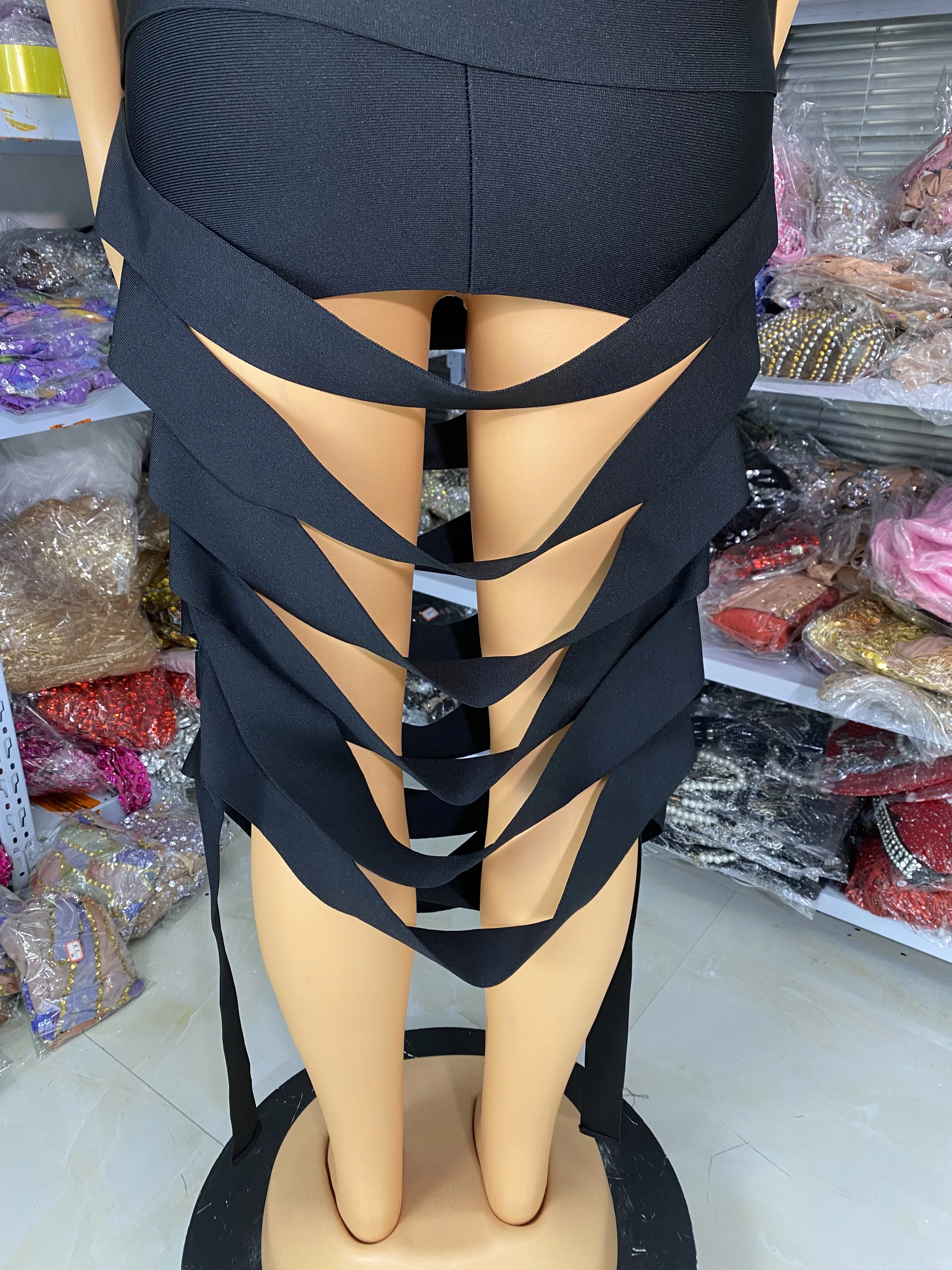 Novo designer preto bandage vestido feminino gótico corte sem costas desfiado tópico vestido de festa à noite uma peça pista moda vestido