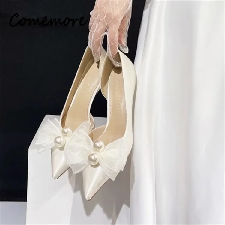 Słodkie buty ślubne Bow Pearl Pointed Side Empty High Heels Women Thin Heels Bridesmaid Shoes Sexy Pumps Ladies Dress Stilettos