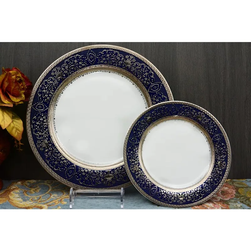 98pcs High Quality Embossed Gold Bone China Ceramic Luxury Reliefs Style Green Color Wedding Porcelain Dinner Tea Coffee  Set