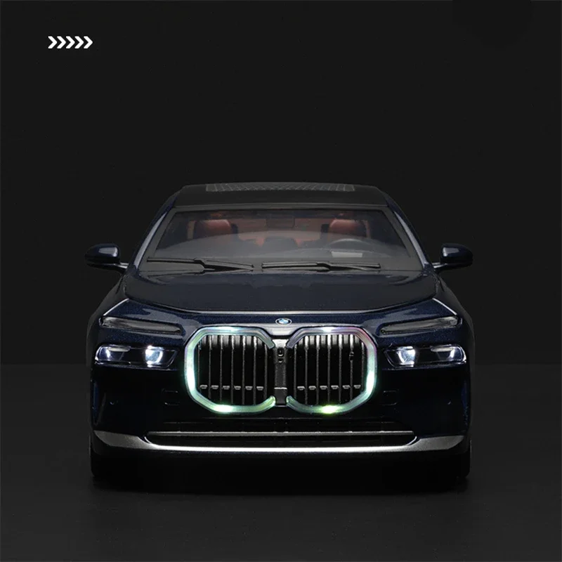 1:24 BMW 7 Series i7 G70 Alloy Luxy Car Model Diecast Metal Limousine Pure Electric Vehicles Car Model Sound Light kids Toy Gift