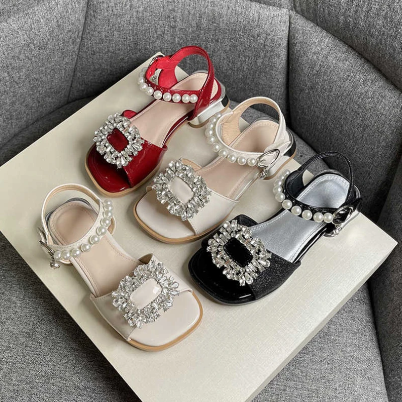 Girl's Sandals Crystal Beading Elegant Patent Leather Children Sliders Open Toe Low Heel Solid Color 26-36 Kids Summer Shoes