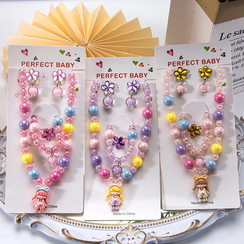 

5pcs Children'S beaded cute Jewelry Necklace Bracelet set Princess Style Luminous Pendant