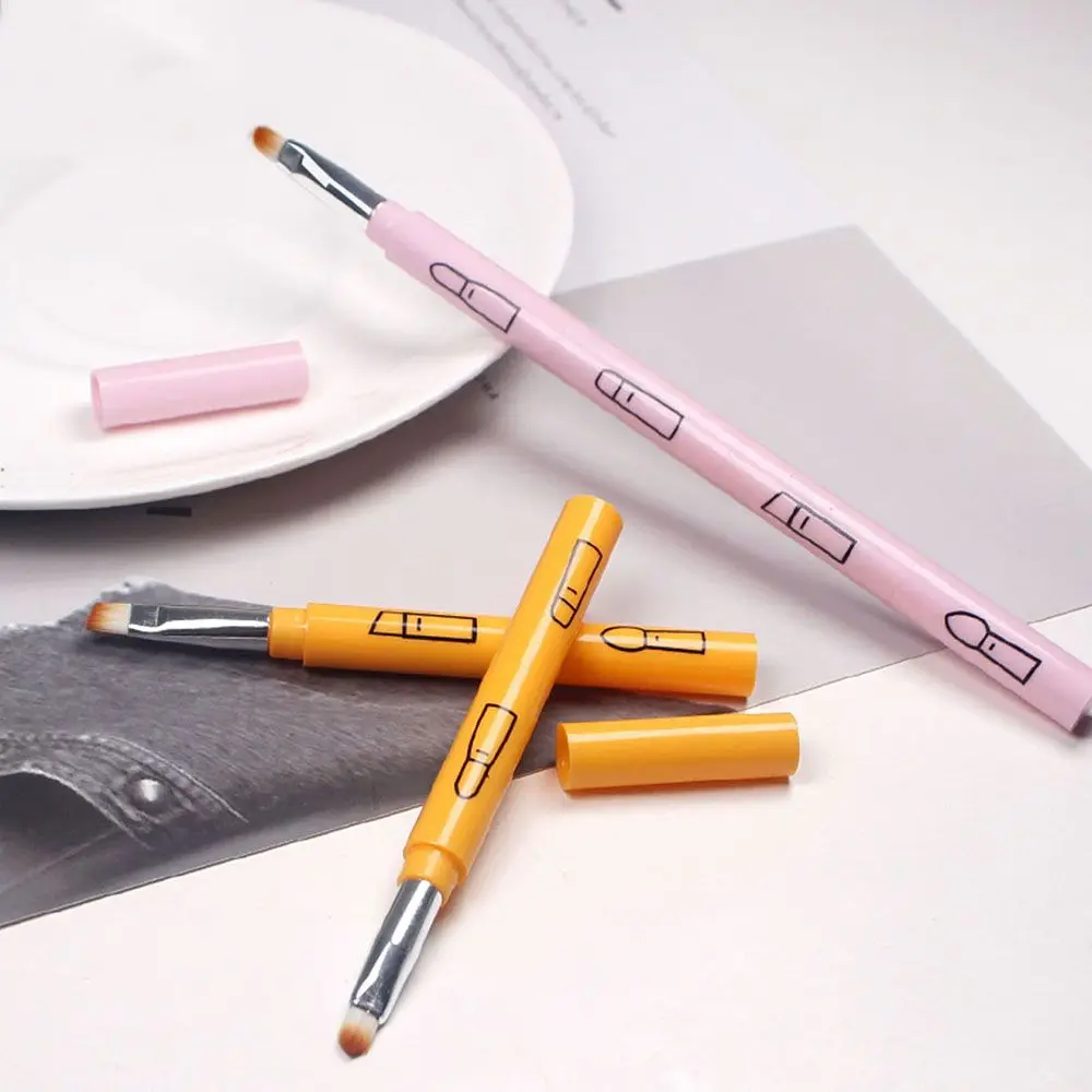 Professional Travel พลาสติก Handle Retractable Eyeliner Brush แปรงทาปากแปรงอายแชโดว์แปรงแต่งหน้า