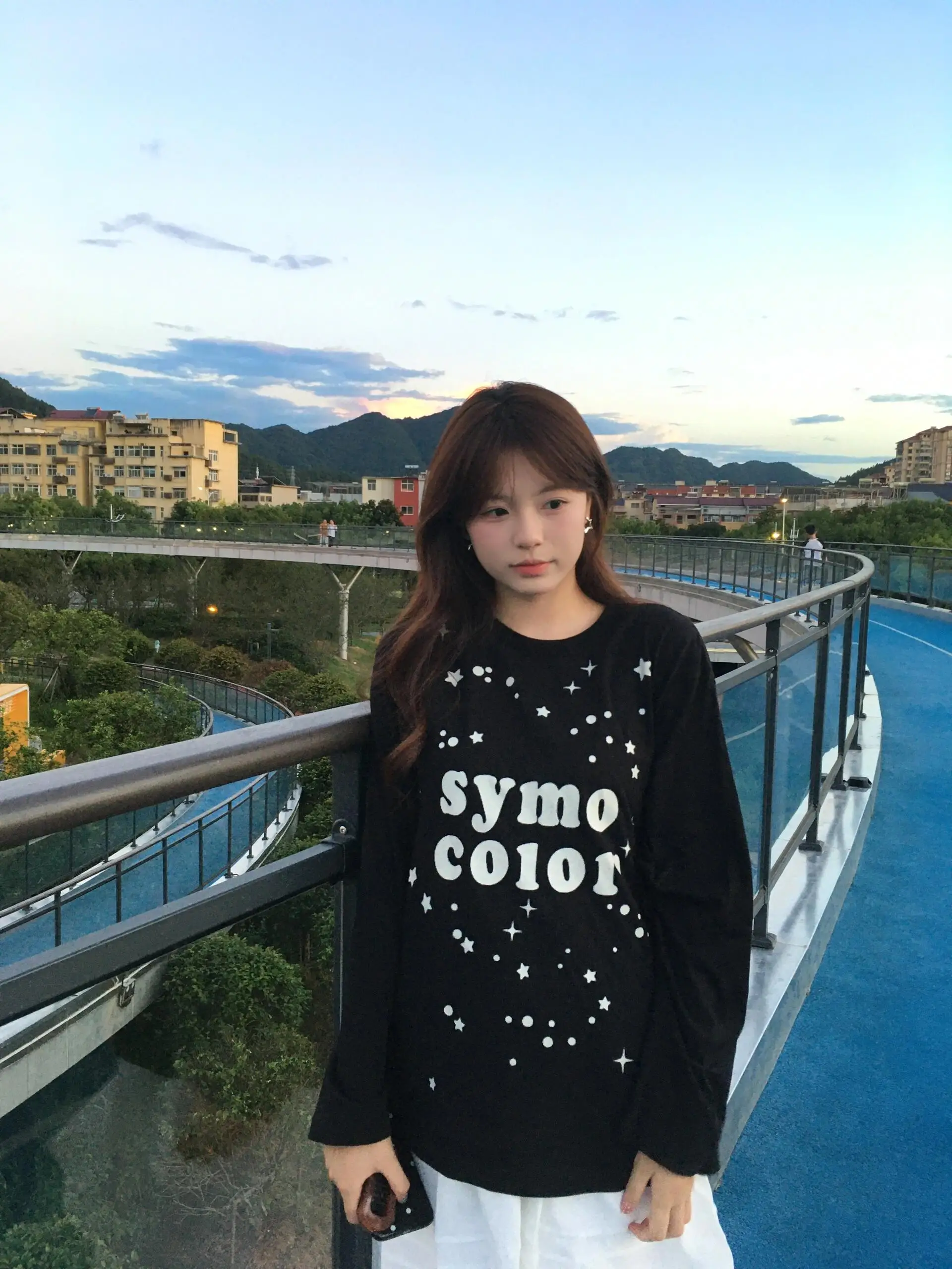 

Женская повседневная удлиненная футболка с круглым вырезом и буквенным принтом, облегающая, базовая, для осени и зимы, в корейском стиле, для ношения под одеждой