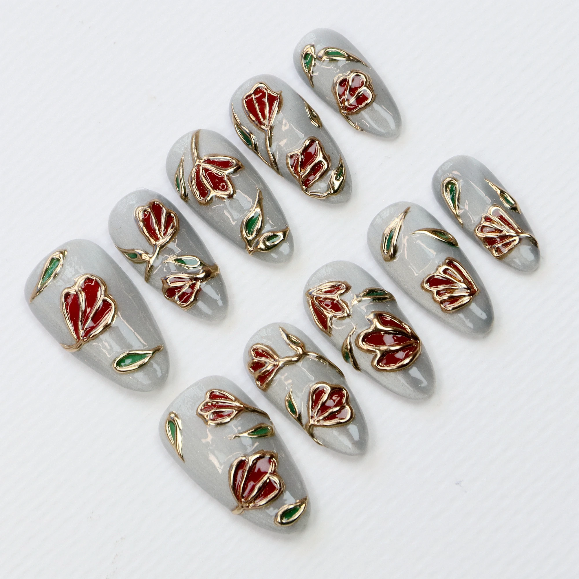 Vitrail de luxe à pression sur les ongles, or élégant, Nail Art rouge, vitrail Royal, Gel à paillettes œil de chat argenté coloré, 10 pièces