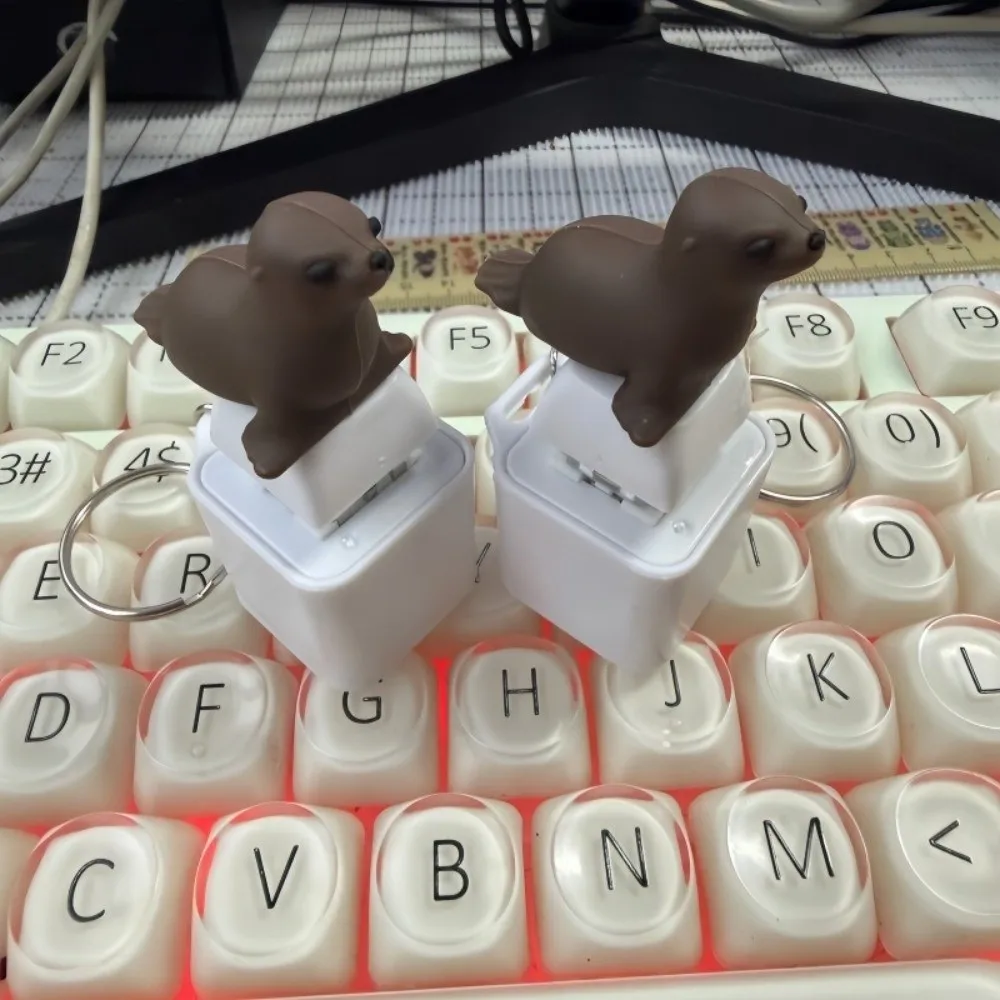 LED Light Animal Glowing Sound Keychain Clicky Sounding Cartoon Animal 3D Mechanical Button Click Plastic Novelty