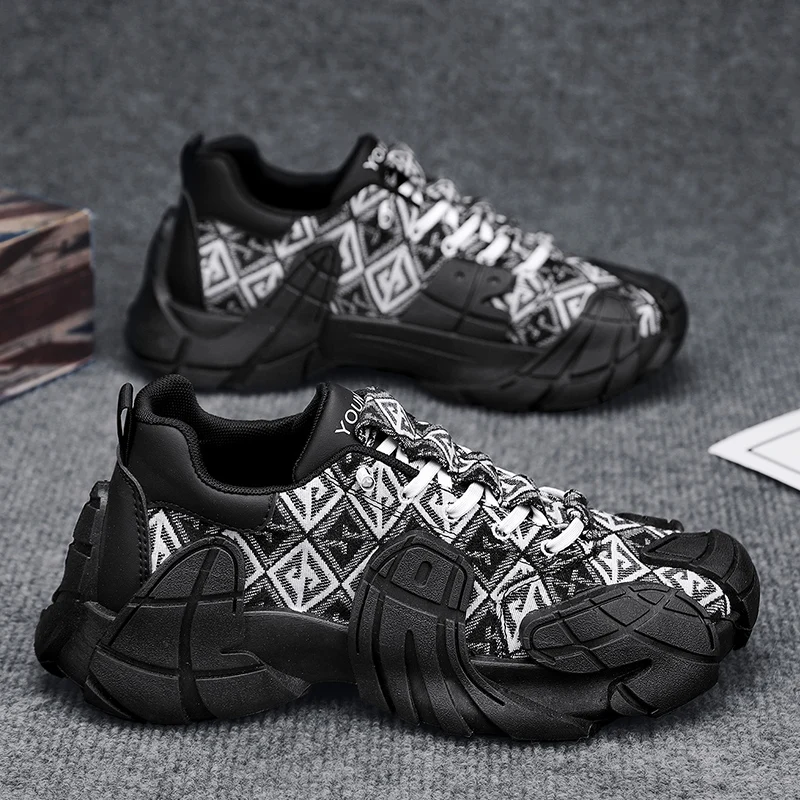 

Новая модная обувь mecha и спортивная повседневная мужская обувь.