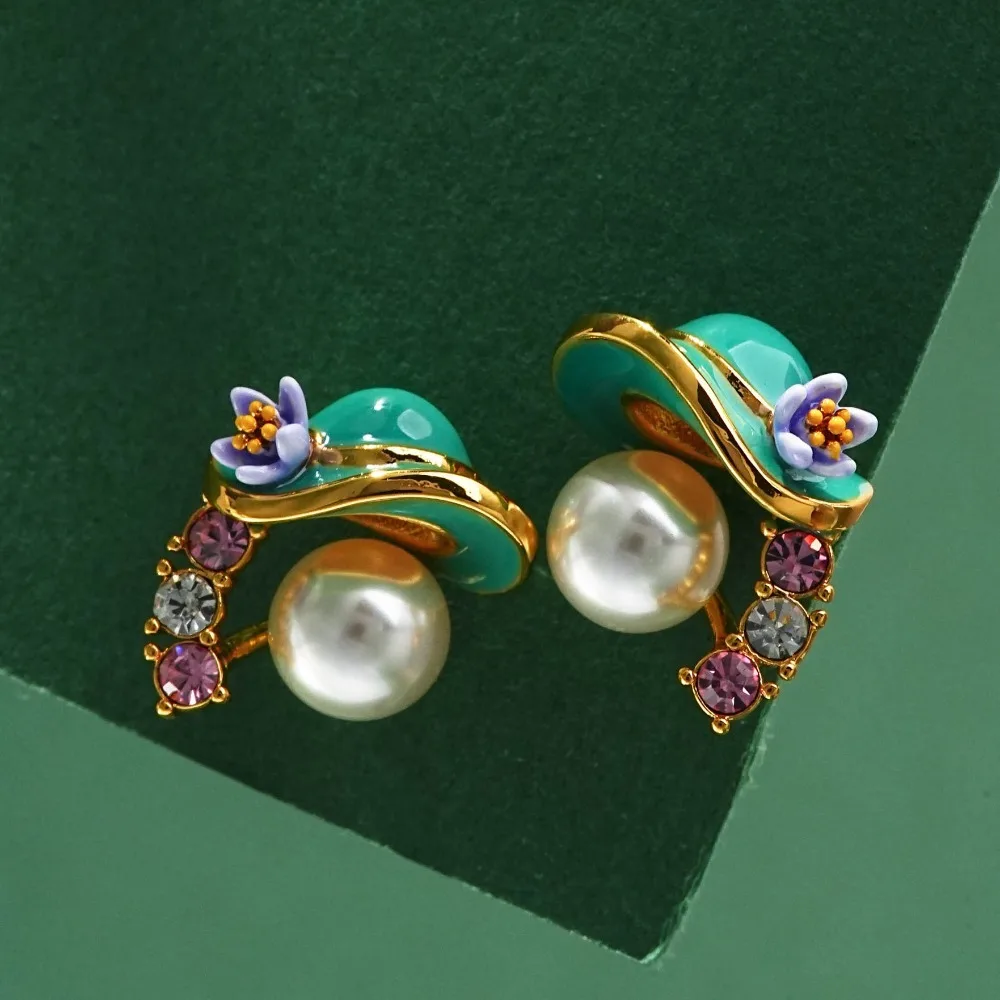 

2026 New Women's Enamel Banquet Hat with Pearl Inlay, Hypoallergenic Copper Earrings, Luxury Jewelry
