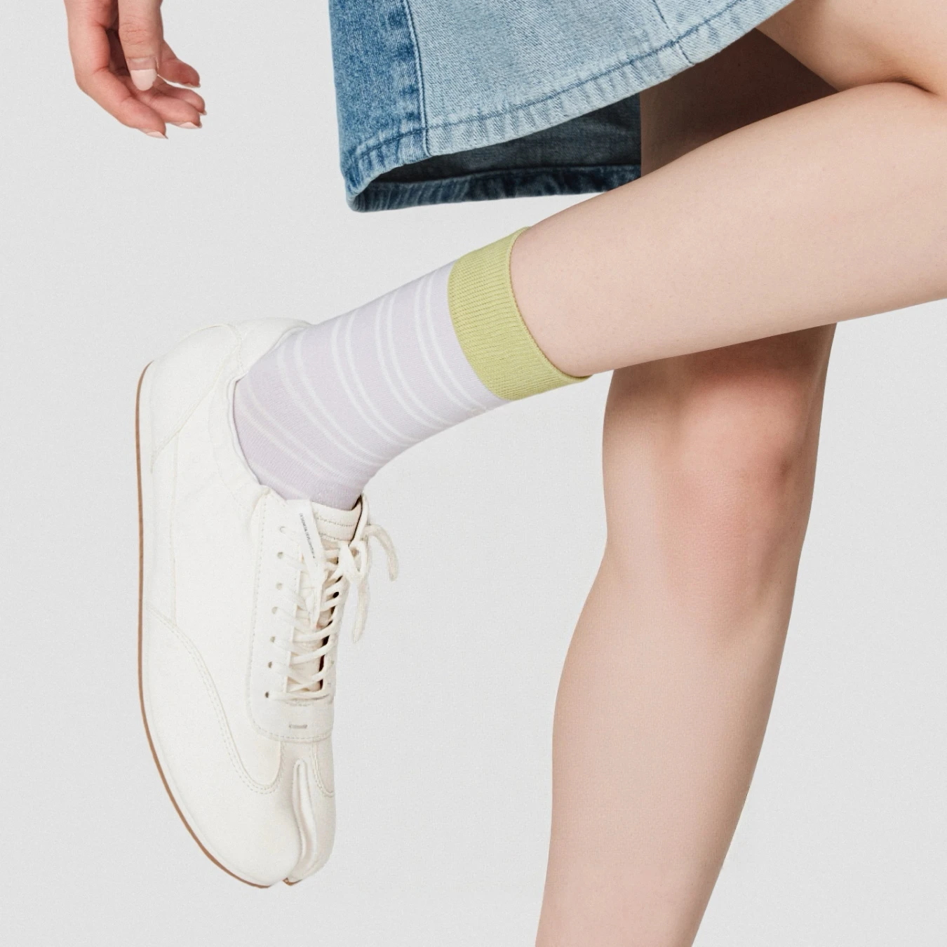 Immagine 5: 6 pezzi, calzini da donna alla moda a righe con punta divisa, punta senza cuciture e design a blocchi di colore, ideali per la primavera e l'autunno