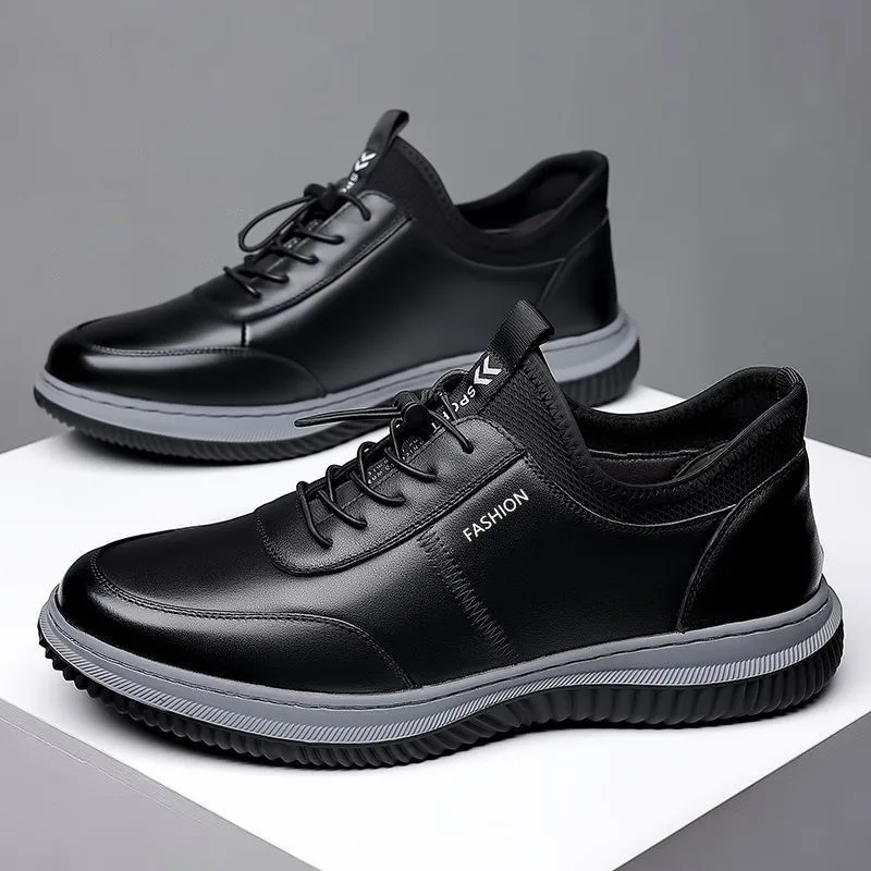 Leisure sports leather shoes for men in autumn 2023 new breathable walking low cut soft sole soft surface anti slip board shoes