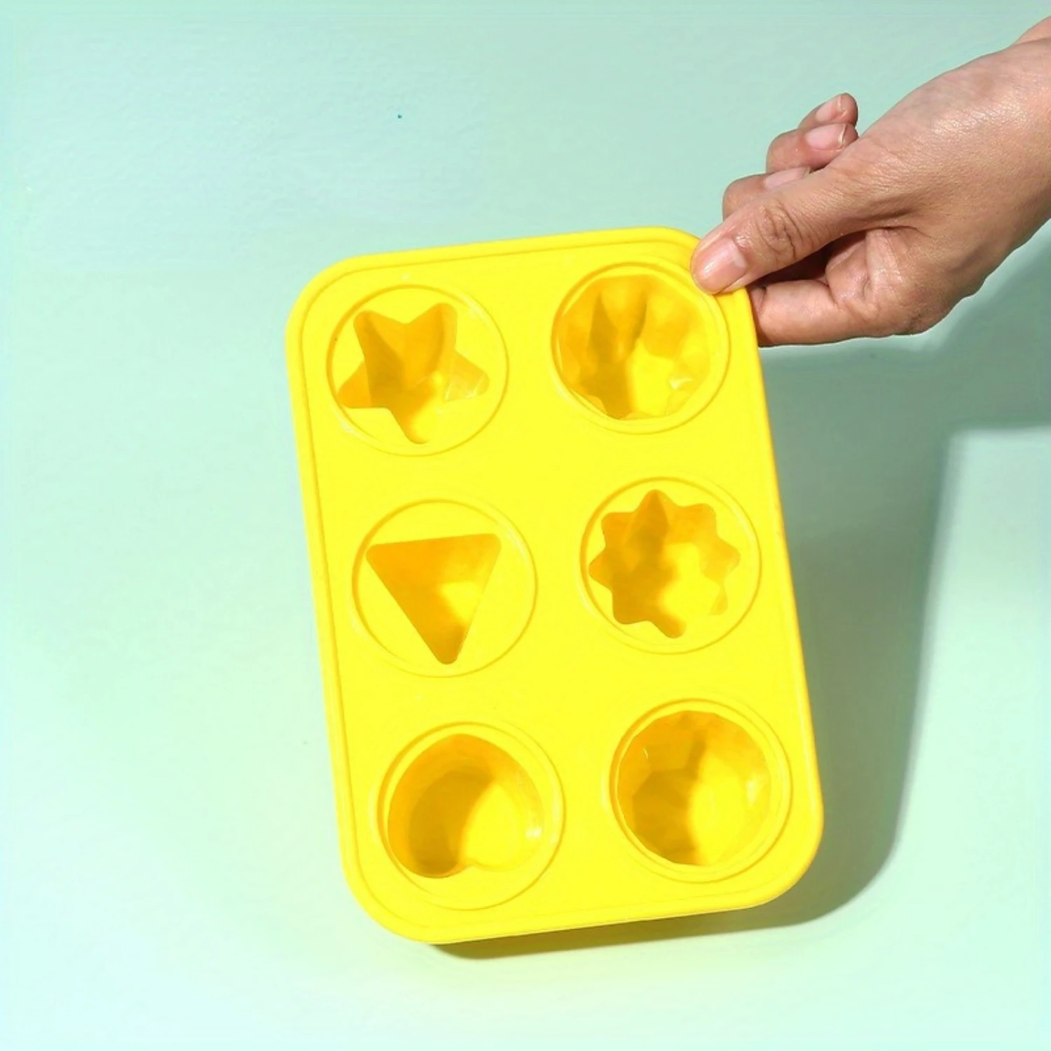 シリコンアイスキャンデー型 6個パック DIY自家製アイスクリームメーカー 簡単に取り出せるアイスキャンデー型 トレイ付き 電気不要 マル