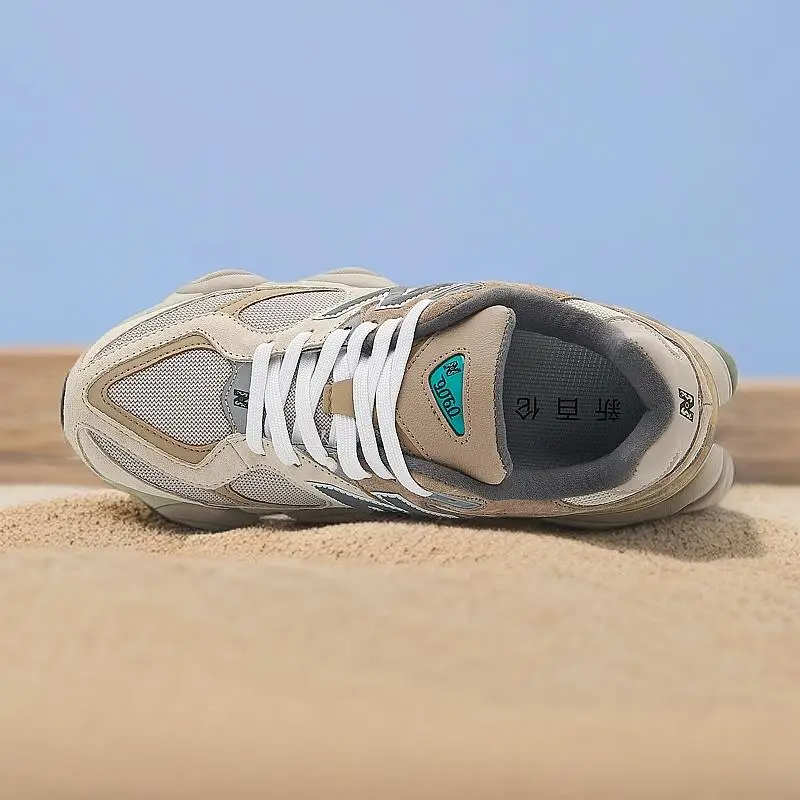 

Elevating Couples' Sport Style with Timeless Charm,Revamped Collection: Women's Co-Branded Retro Running Shoes