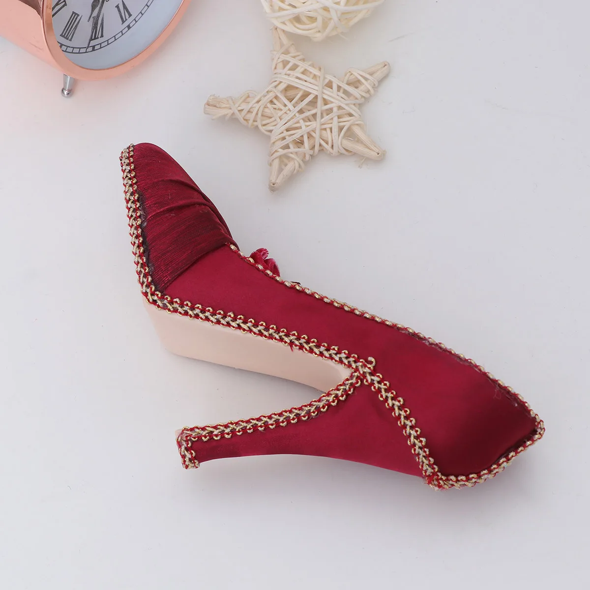 

Stylish Durable Jewelry Display Stand For Ear Studs Rings Storage Rack Creative High-Heeled Shoes Design Wine Red