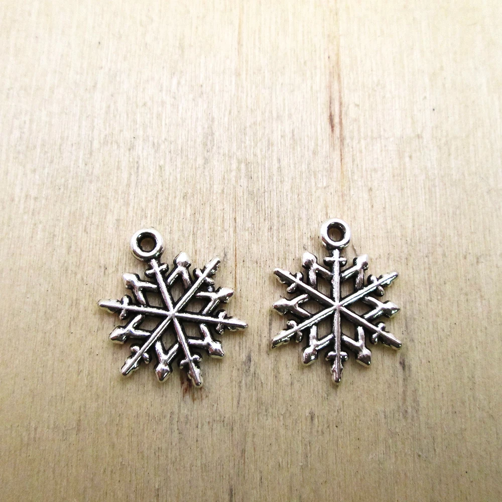 30pcs/lot--15x20mm Snowflake Charms Beautiful Design 2 Sided Snowflake DIY necklace/ bracelets  charms antique silver tone