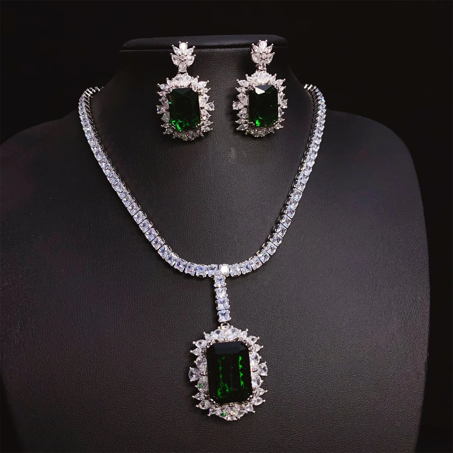 

2PCS Green Cubic Zirconia Jewelry Sets Women Dubai Nigeria Pendant Necklace Drop Earring Sets For Bridal Wedding