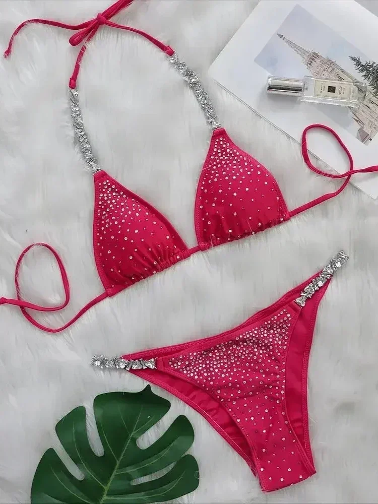 

Роскошный комплект бикини со стразами, новинка 2025 года, женский купальник из двух предметов, сексуальный блестящий бандажный купальник с бриллиантами, стринги с низкой талией, купальный костюм