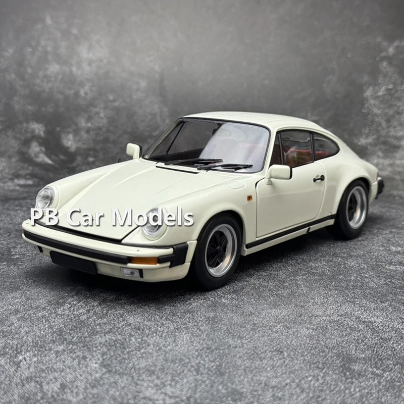 Minichamps 1:18 CARRERA 3.2 TARGA 1983 Alloy Simulation Automotive Model