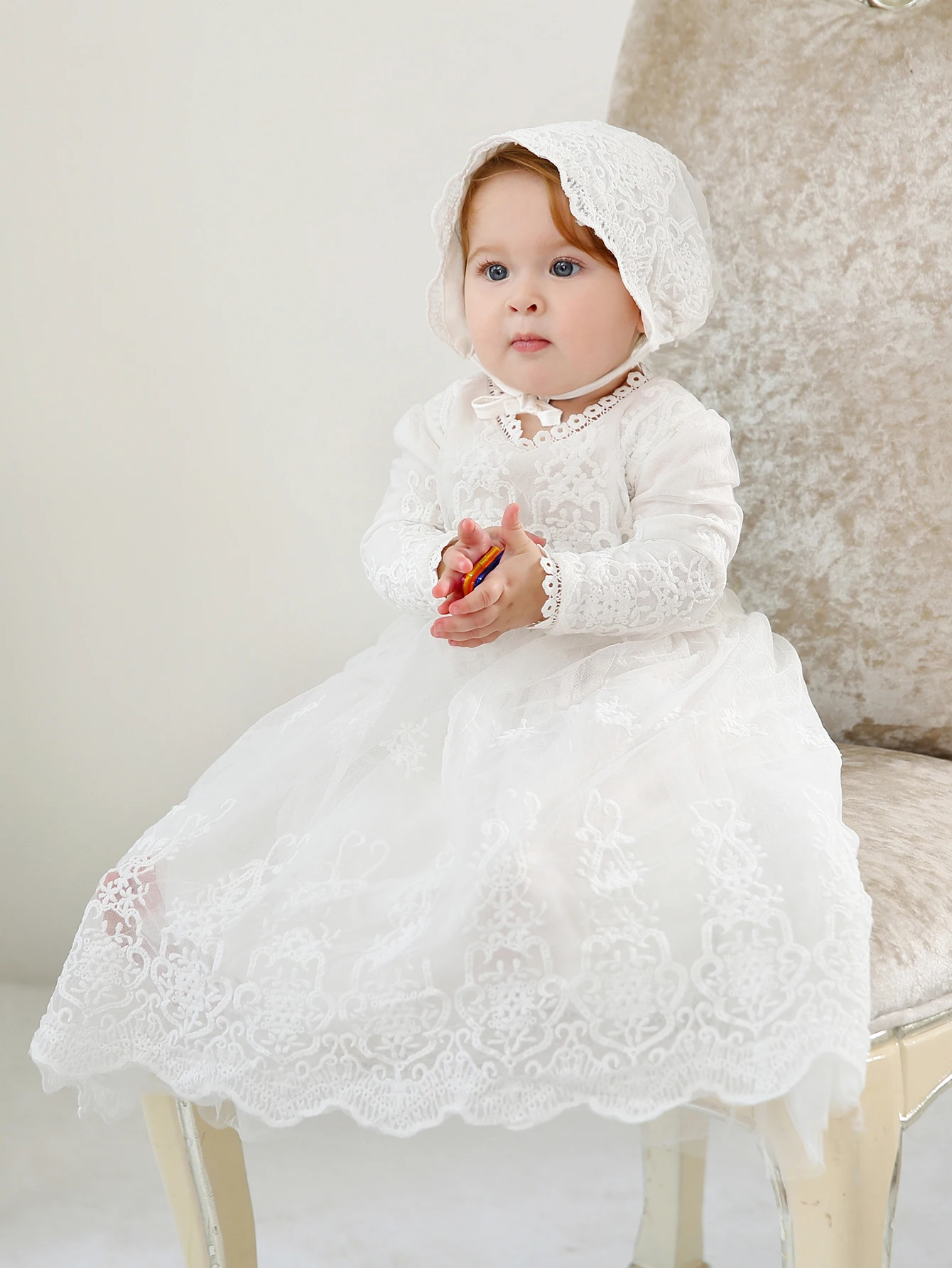 Baby Girl Baptism Dress Elegant Lace Christening Gown with Matching Bonnet Suitable for Birthday Party Girl Wedding Dress