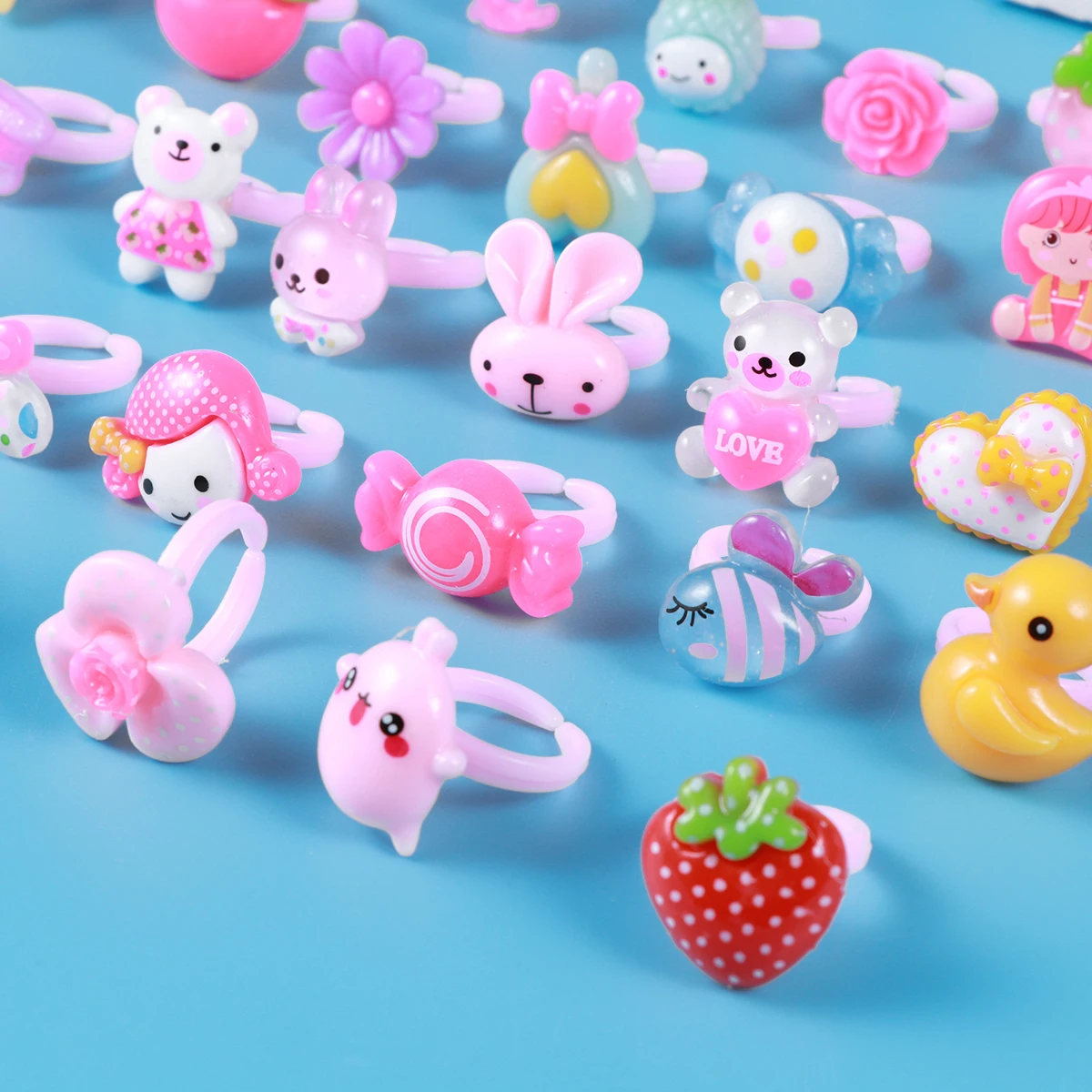 36pcs Girls Jewelry Rings Cartoon Rings Prented Play and Dress Up Accessory Kids Birthday Party Favors (Assorted)