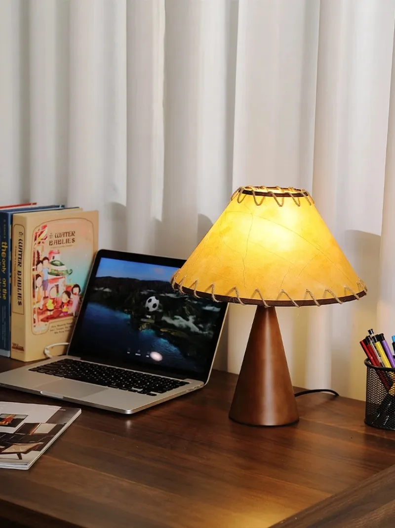 Chinese style desk lamp, Korean blogger retro book scroll, cool and quiet style desk, new Chinese style internet famous bedroom