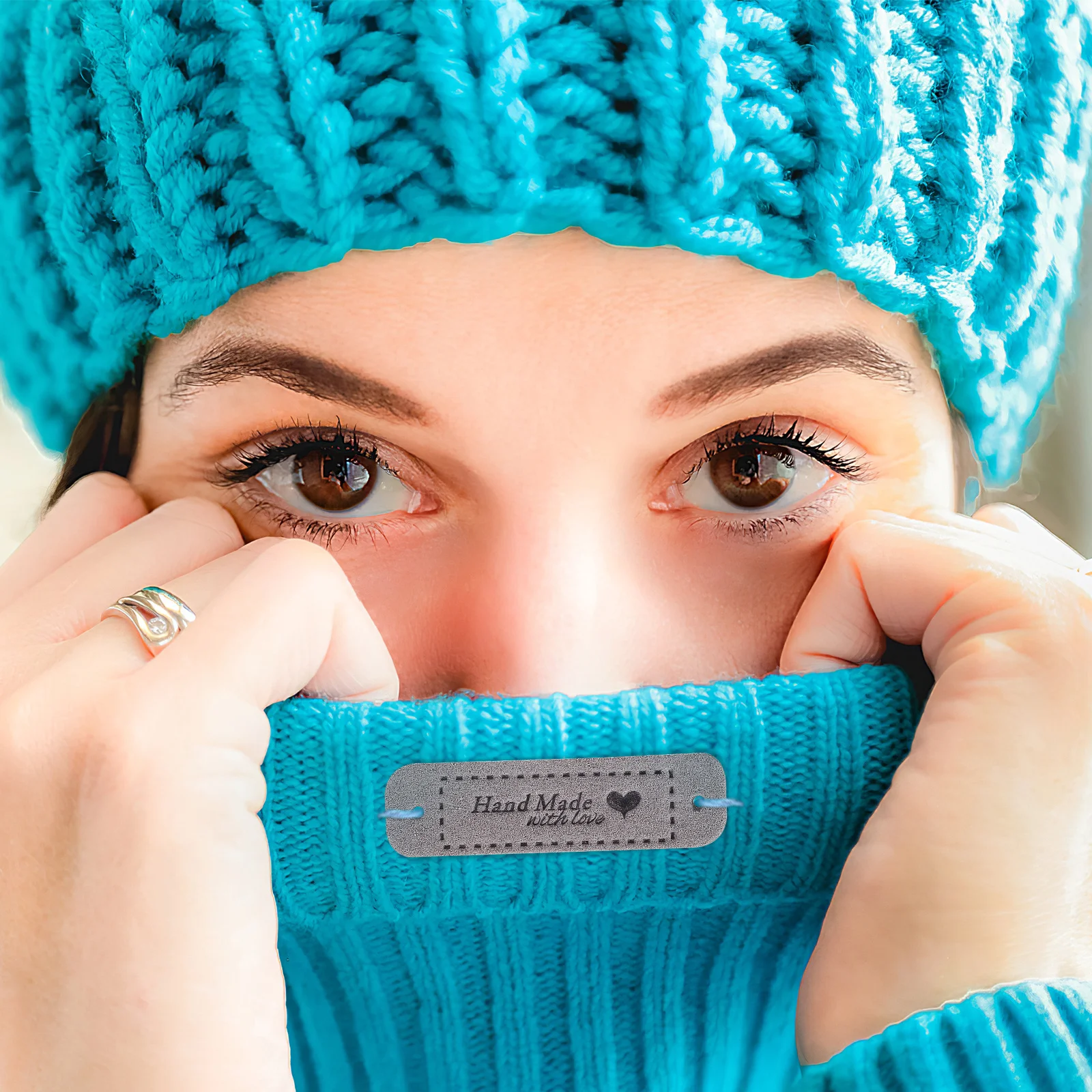 ป้าย 60 ชิ้น ลายนูนรูปหัวใจ ตัวอักษรหลากสี สำหรับเสื้อผ้า กระเป๋า หมวก งานฝีมือ DIY ตกแต่งงานเย็บปักถักร้อย