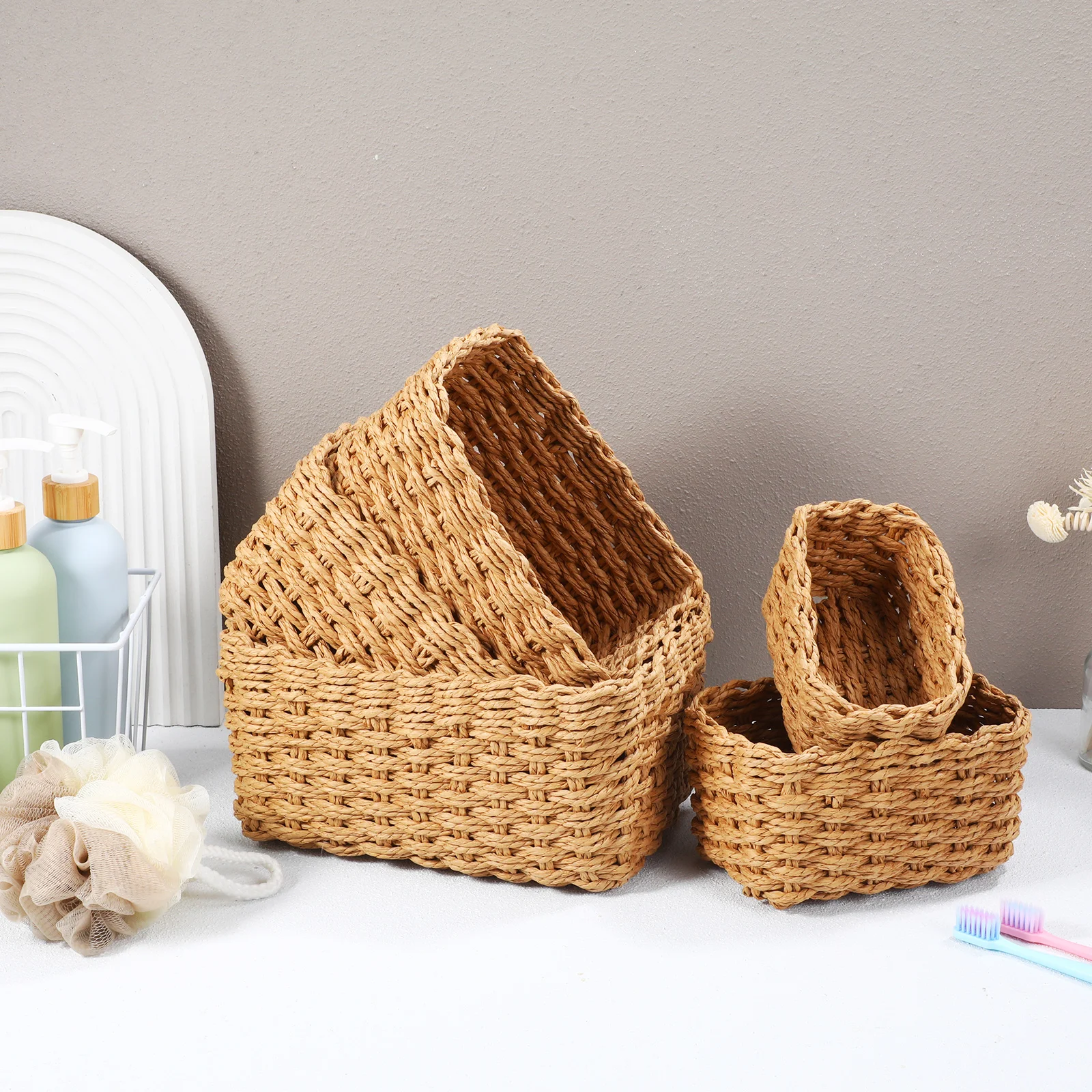 

5 Pcs Braided Storage Basket Set Hand-woven Baskets Clothes Khaki Straw Desktop